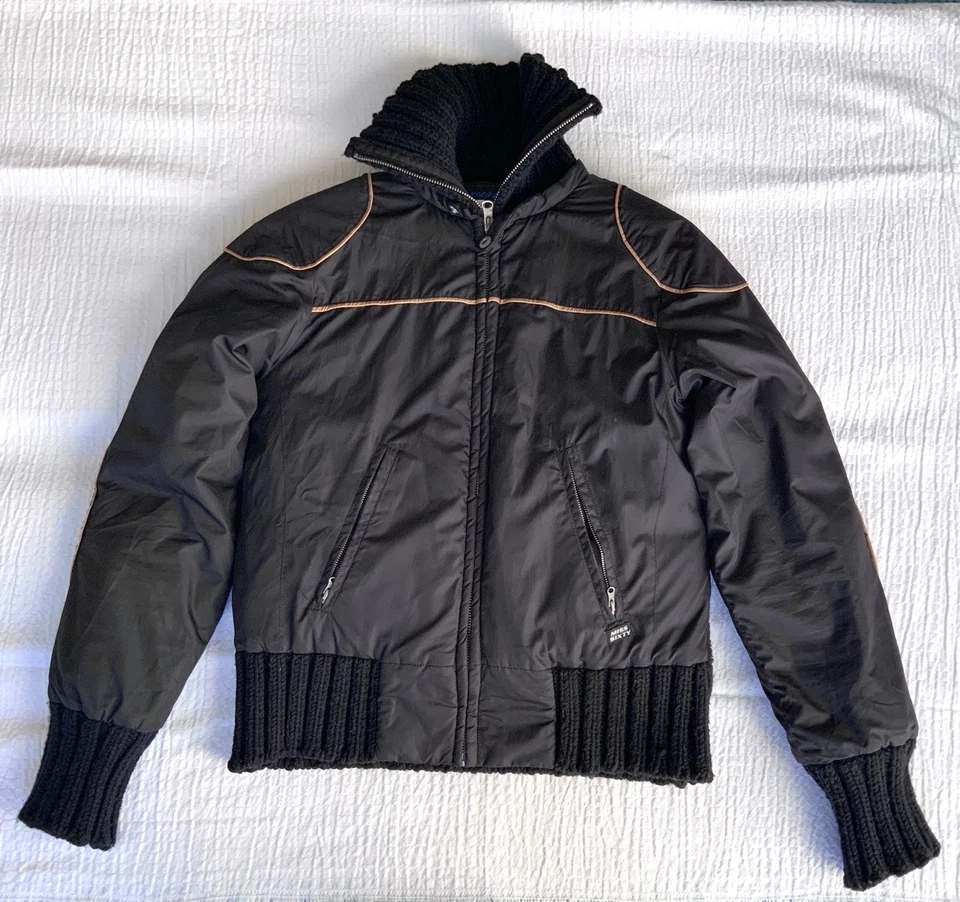 Chaqueta acolchada Miss Sixty Luxury Vintage Y2K XS negra con retazos de punto trasero Foto 2 de 4