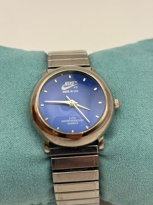 Vintage 90s Nike Air Mood Changing Color Dial Quartz Analog Watch S.Steel Band