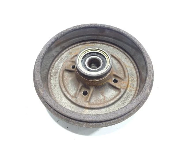 Tambour arriere gauche RENAULT CLIO 3 PHASE 2 432021782R - Photo 2/4