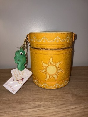 Loungefly Stitch Shoppe Disney Rapunzel s Lantern Glow Umhängetasche Pascal Neu mit Etikett