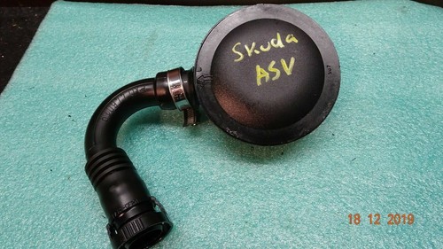 Skoda Octavia I Combi (1U5) 1.9 TDI Kurbelwellenentlüftung 028129101E 038103493P