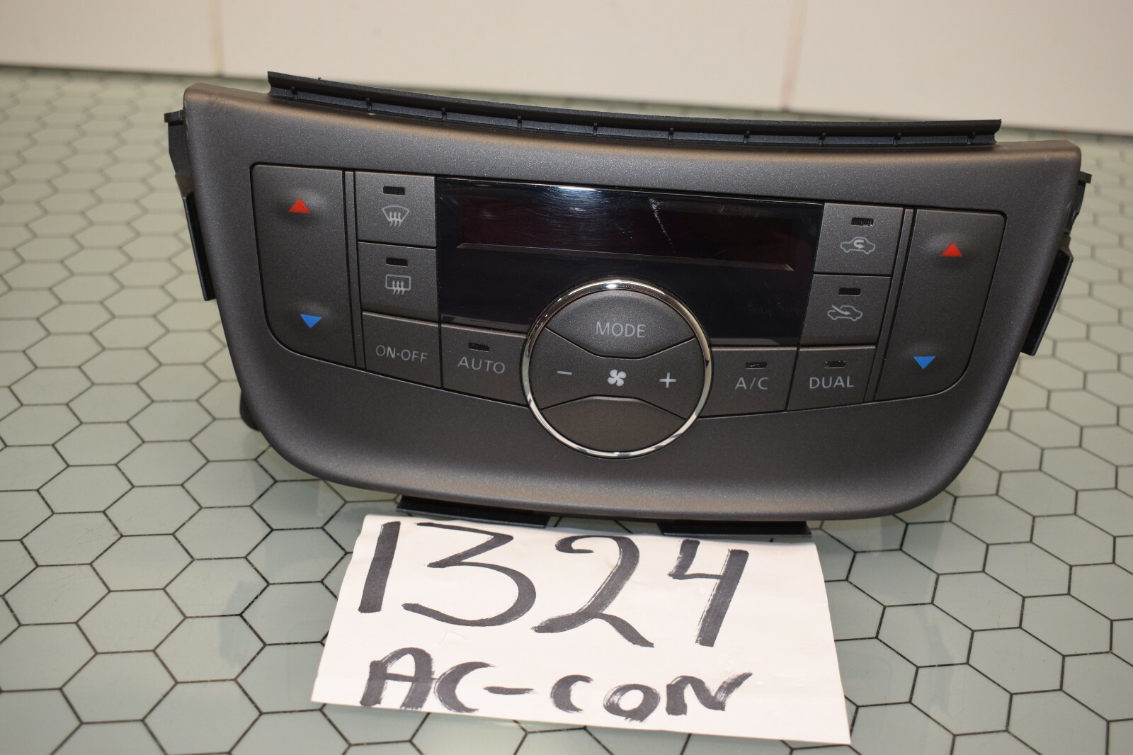 2013 2014 Nissan Sentra AC and Heater Control Used Stock #1324-AC 