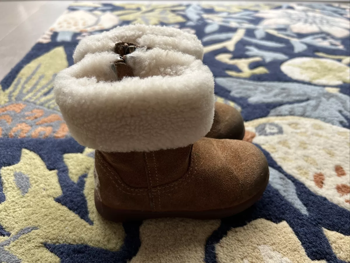 Ugg boots kids size 5 clearance