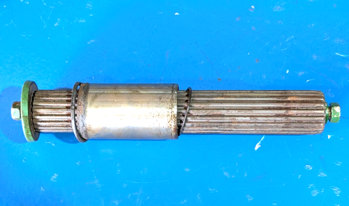 M803223 John Deere 670, 790 Rockshaft shaft