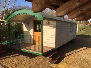 Details About Shepherd Hut With Hot Tub Short Break 290 2 Night Stay Plus 50 Damage Deposit
