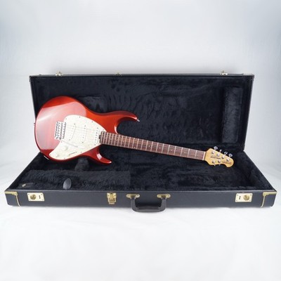 Music Man Silhouette Special - USA 1996 - Candy Red, Rot - Mit Koffer