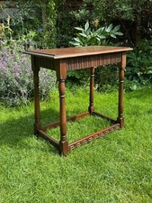 Vintage Antique Reproduction Solid Oak Priory Side/Lamp Table Plant Stand Table