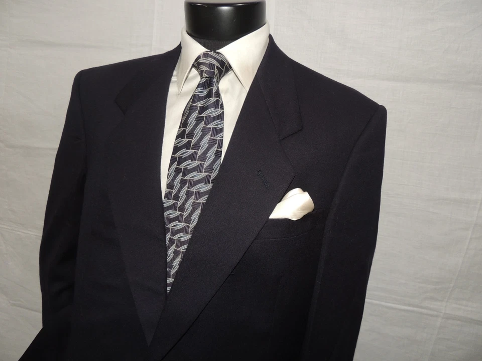 Exquisite Vintage Pierre Cardin Men's Blue Flannel Blazer Jacket Coat 46 Reg - Image 3 of 4