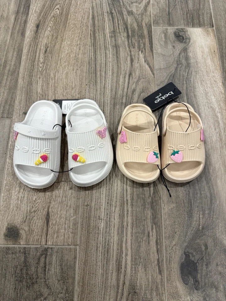 Par de sandalias Bebe niñas blancas talla 8 y beige talla 6 Foto 2 de 4