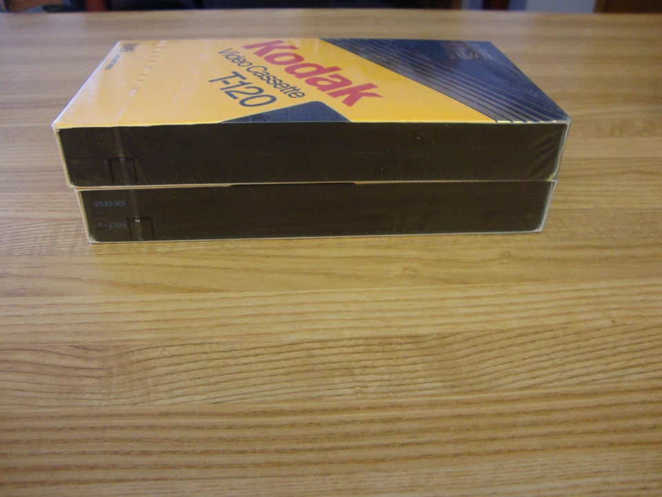 LOT OF TWO KODAK BLANK VHS VIDEO TAPES NEW UNOPENED 6 HOURS Foto 4 de 4