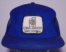1980s VINTAGE CIBA GEIGY FARM PATCH SNAPBACK VINTAGE TRUCKER HAT CAP MADE IN USA