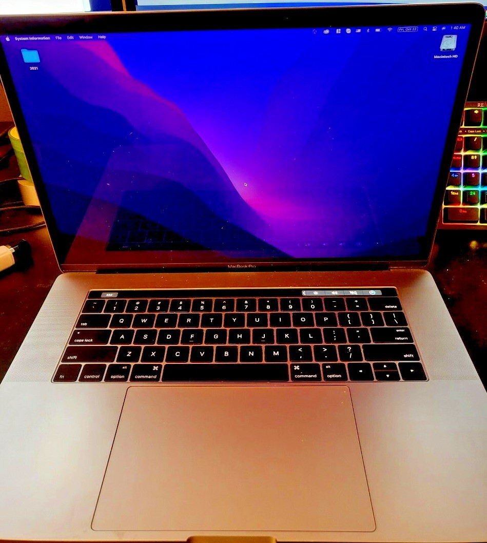 Apple MacBook Pro 15.4 inch Laptop - MLW72LL/A (Late 2016 