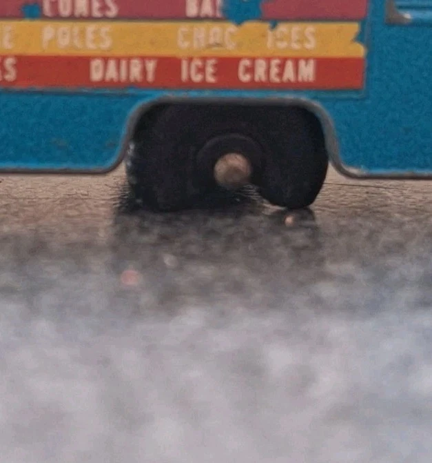 MATCHBOX LESNEY 47b 'COMMER ICE CREAM CANTEEN VAN' 47. VINTAGE. RUEDAS GRISES RARAS Foto 2 de 4