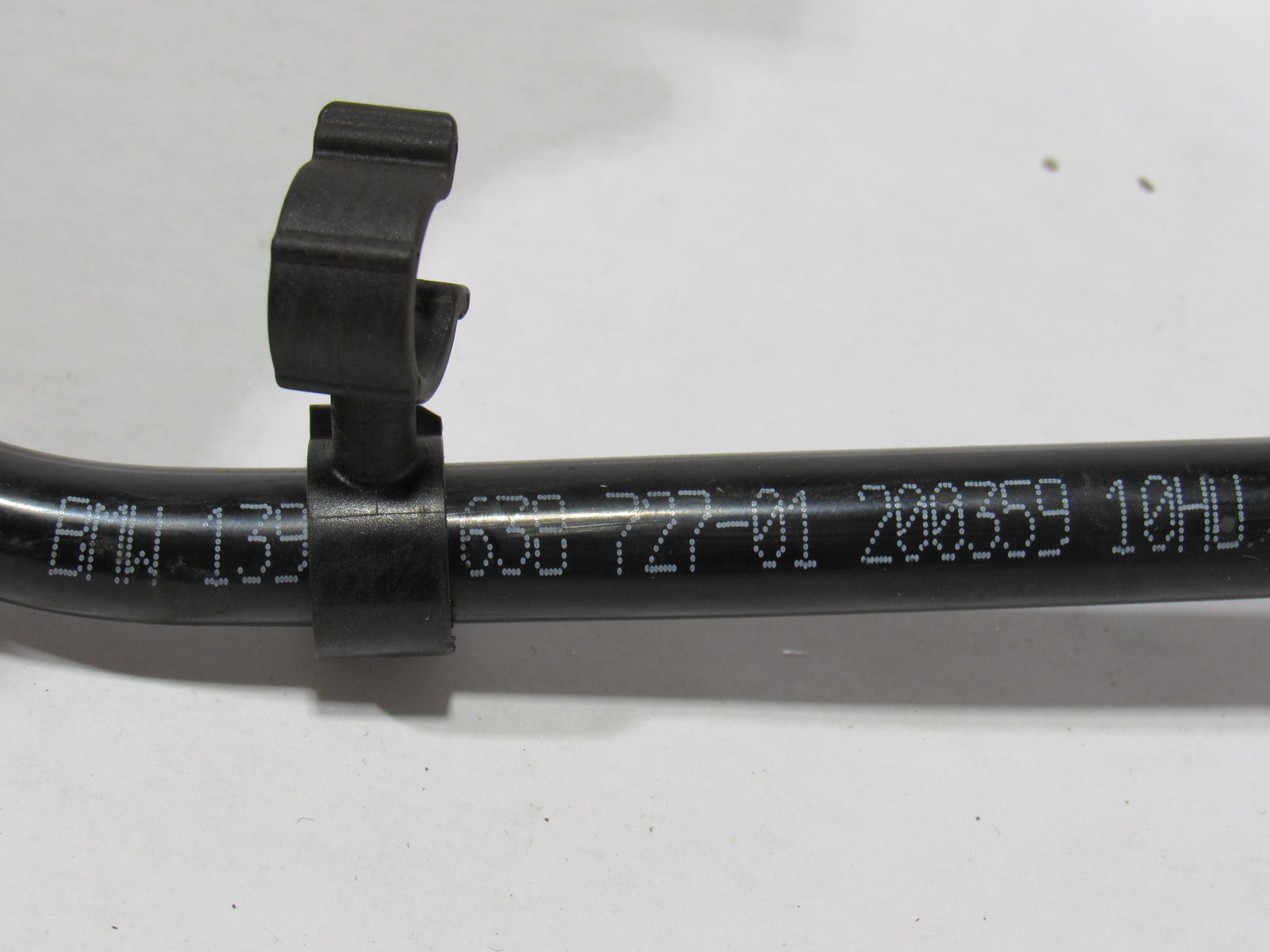 14-20 BMW I8 2015 Fuel Gas Reservoir Tank Breather Hose Pipe Line Tube ;:M