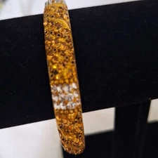 A Vintage Women's Bangle Bracelet Gold Tone Rhinestone Elegant Old Money 