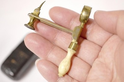 Antique Simple Pocket Microscope Early 19th C. W.&S. Jones Style 