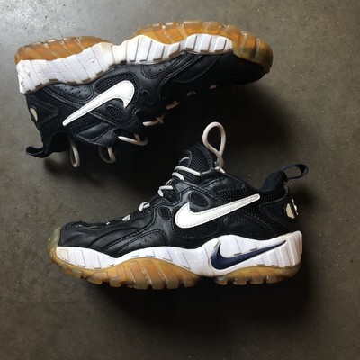 nike air turf trainer