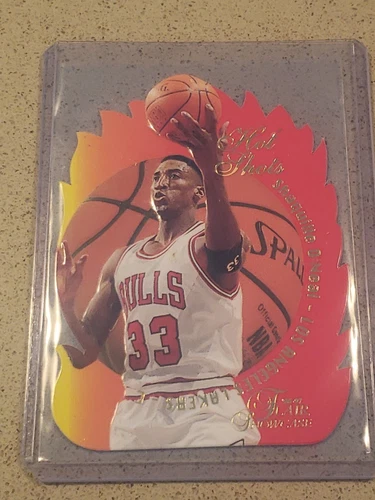 1996 Flair Hot Shots Scottie Pippen error Shaquille O'Neal name on front 