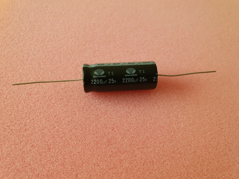 8pcs DAEWOO TS 2200uf 25v Axial Electrolytic Capacitors 16x40mm audio amplifier - image 3 of 4