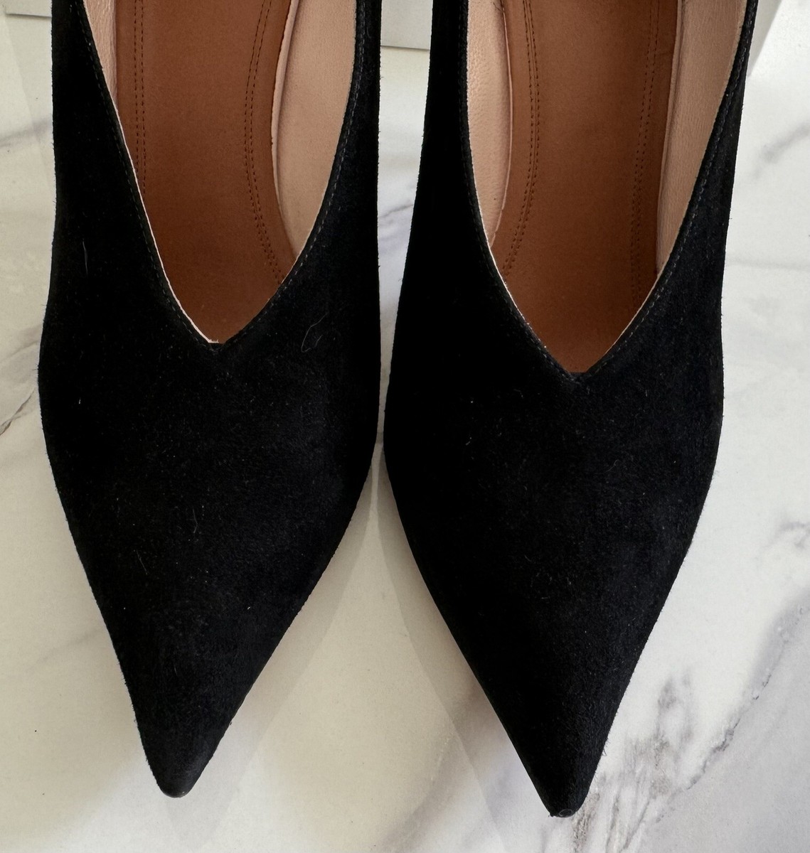 Céline Paris Black Suede V-neck Pointy Pumps Shoes Women's Céline Paris Black Suede V-neck Pointy Pumps Shoes Women's