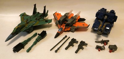 Transformers Generations/Universe Acid Rain, Jhiaxus & Darkmount (Straxus)
