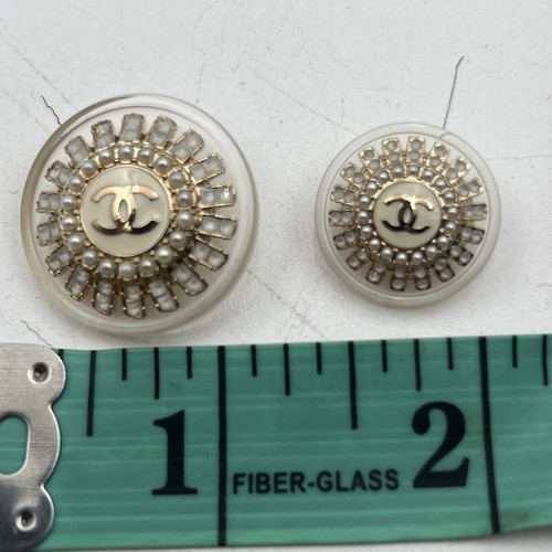 authentic chanel buttons for jacket - Picture 2 of 3