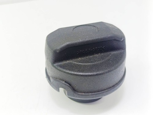 Audi A4 S4 B5 8D 1997 Einfülldeckel für den Kraftstofftank Diesel UST135733