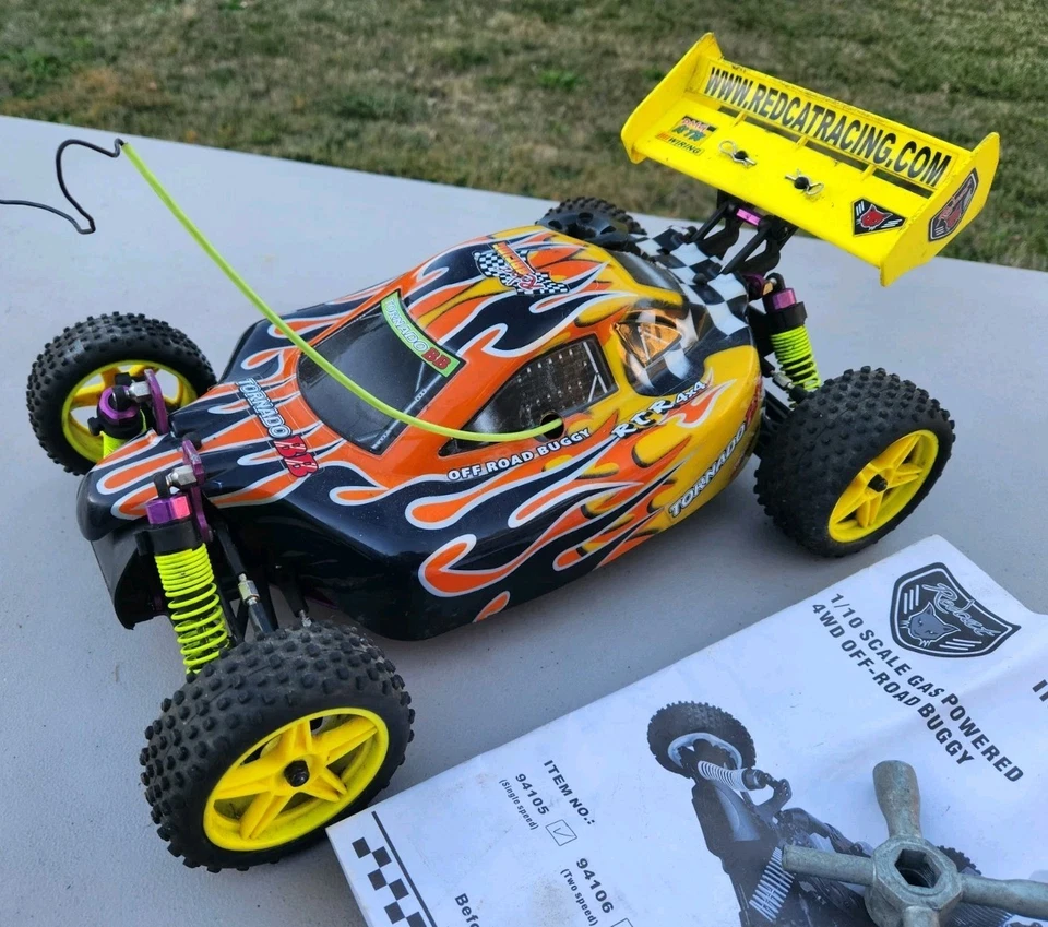 Vintage Redcat Racing R/C Nitro 1/10 Scale Gas Powered 4WD Off-Road Buggy!! - Image 2 of 4