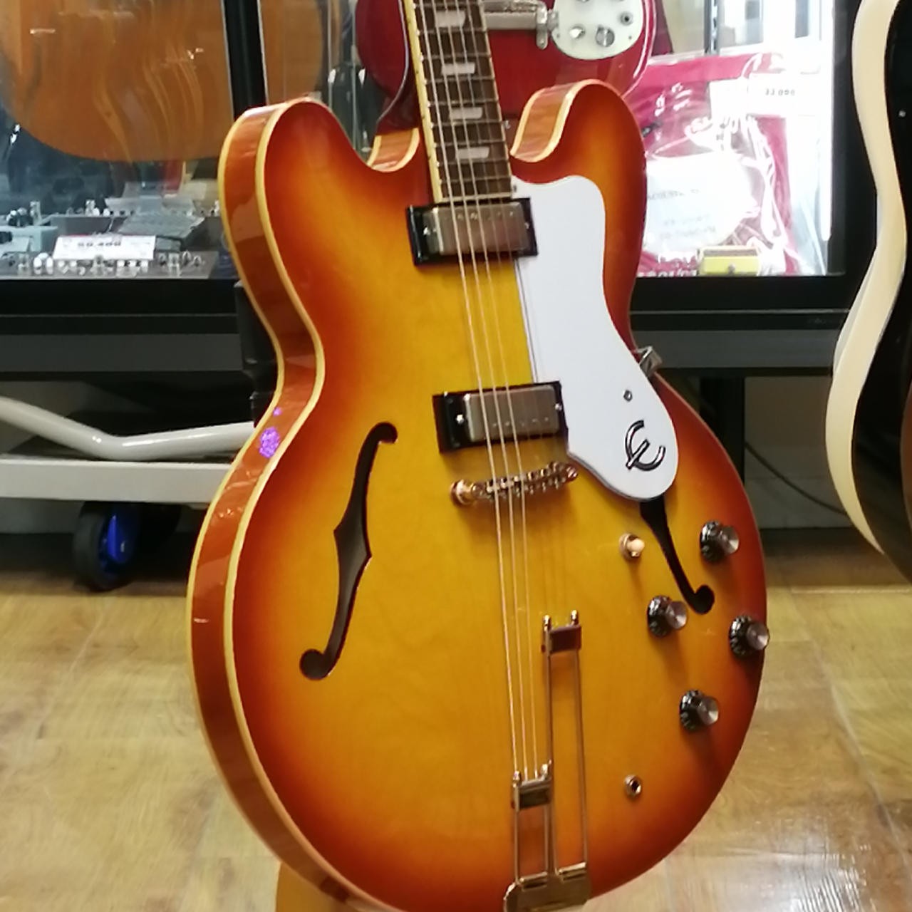 EPIPHONE RIVIERA E360TD Electric Guitar