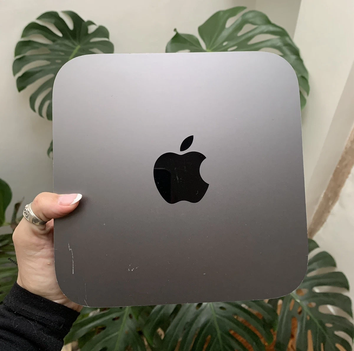 Apple Mac mini 256 GB Hard Drive Capacity Apple Desktops & All-In