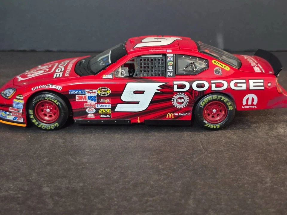 Acción 2005 Kasey Kahne #9 Richmond Cup Win 1:24 Dodge Charger Nascar Diecast Foto 3 de 4