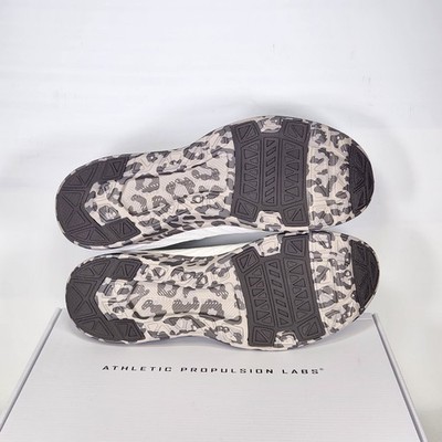 Size 11 - APL TechLoom Wave - White / Asteroid / Leopard  display picture 1