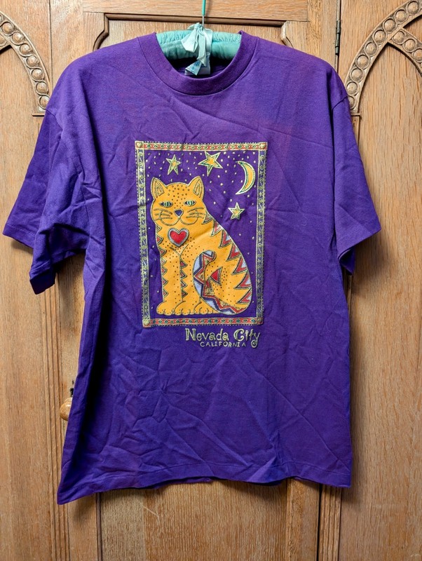 Vintage Purple T-Shirt with Orange Cat Print Size Large Womens
