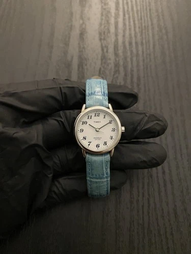 Vintage Timex Easy Reader Women’s 25mm Silver Tone Watch