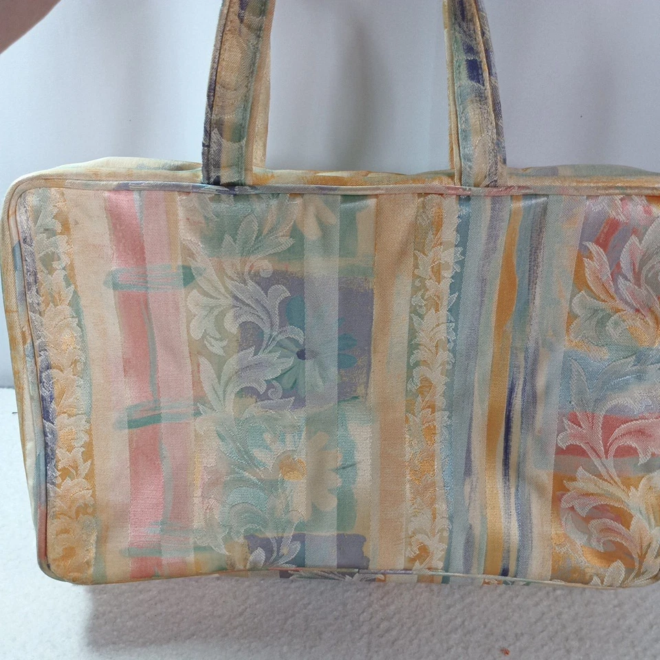 Modella Weekender Travel Makeup Case 2 Clear Pocket Cosmetic Bag Organizer - Image 3 of 4