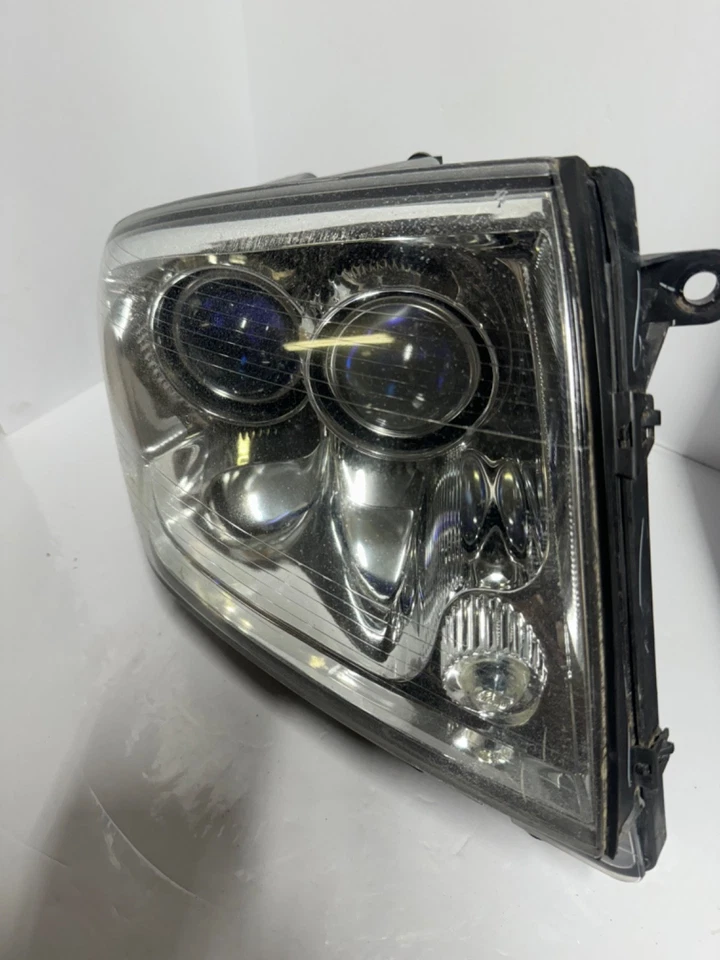05-11 Cadillac STS Left Driver Headlight Xenon HID 25754019 OEM G144 - Image 2 of 4