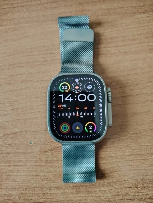 Apple Watch Ultra 1ª GEN.  GPS + Cellular | Titanio Negro - Imagen 2 de 4