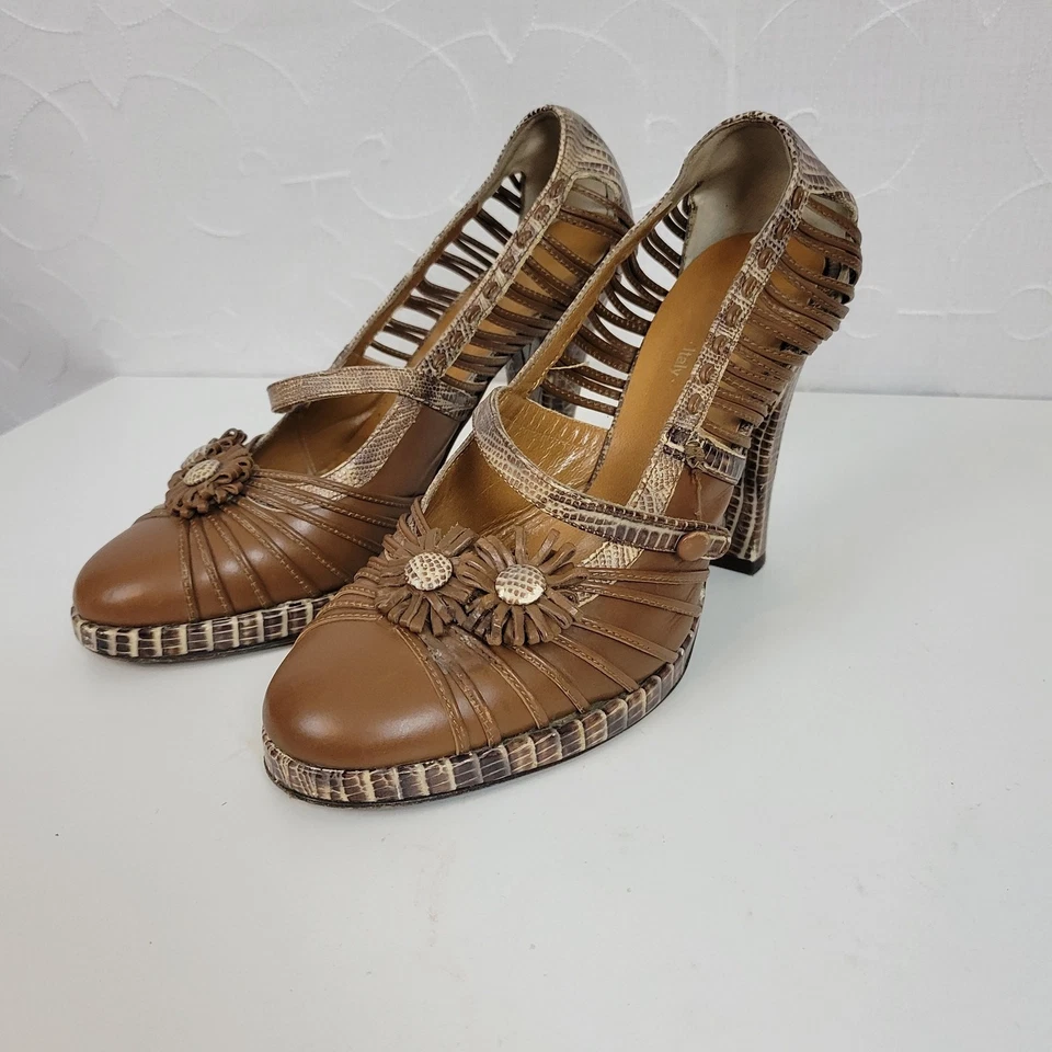 Zapatos para mujer Isabella Fiore talla 6,5 cuero marrón piel de serpiente con tiras en relieve Foto 4 de 4