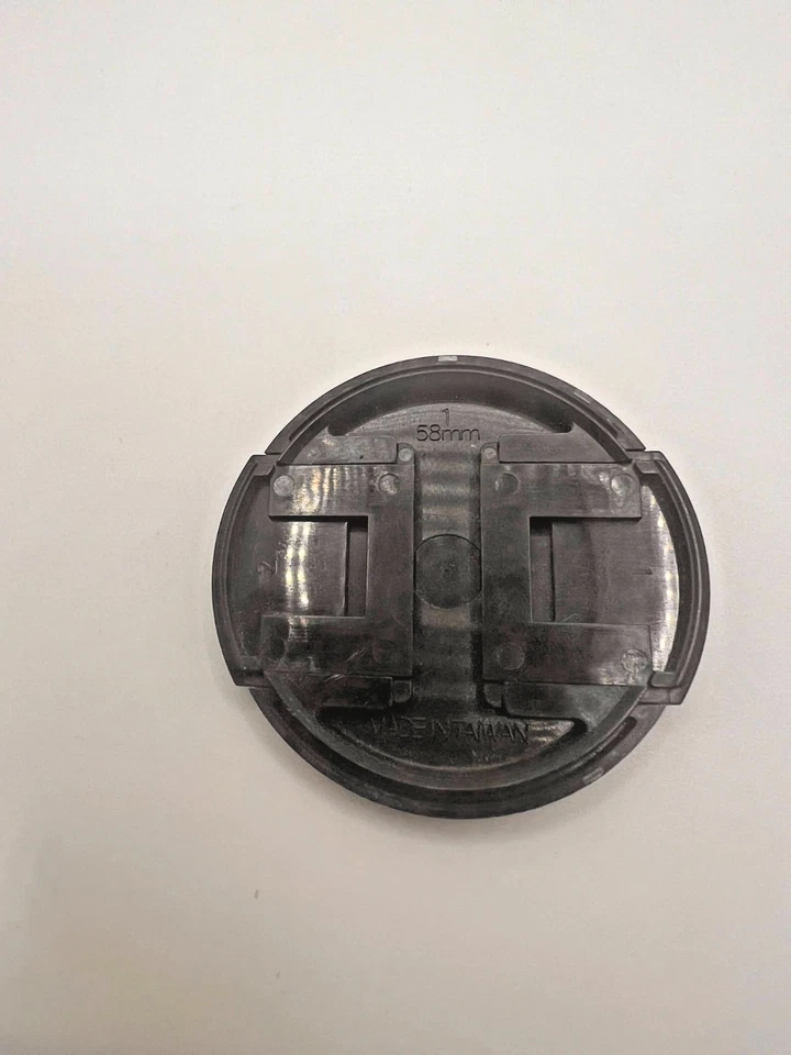 Original Pentax 58mm 52mm 49mm Snap-On Front Lens Caps Modern - Bon état !! - Image 2 of 4