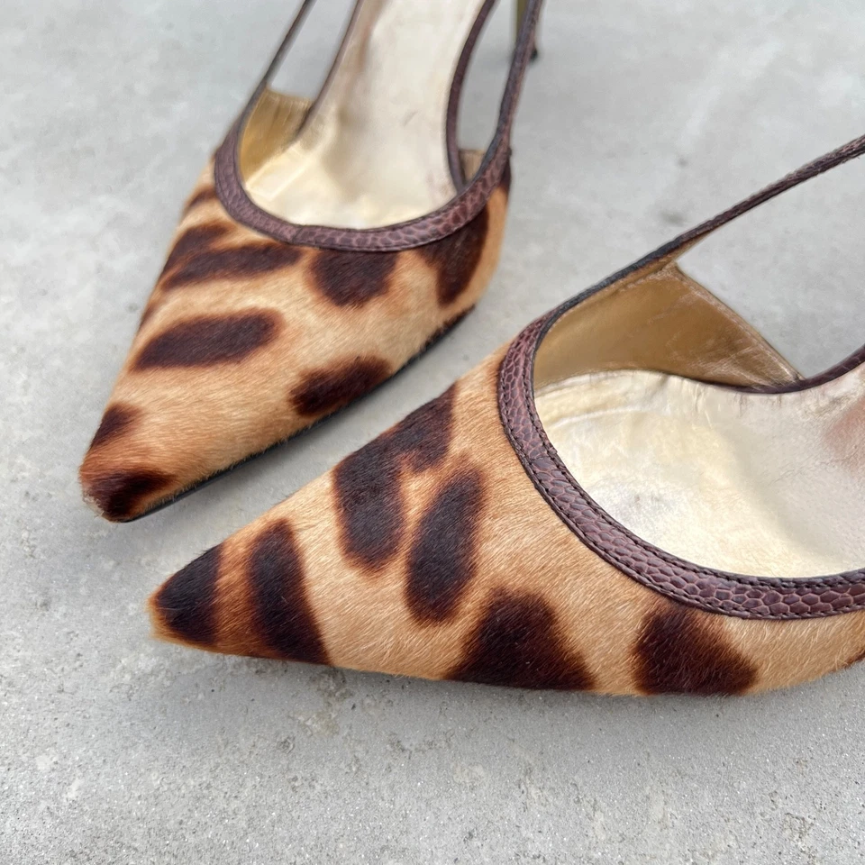 Dolce & Gabbana | Auténticas bombas de pelo de pony de leopardo con tiras en punta D&G (37) Foto 3 de 4