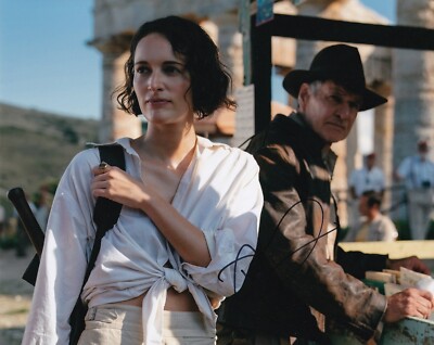 PHOEBE WALLER BRIDGE signed Autogramm 20x25cm INDIANA JONES in Person autograph