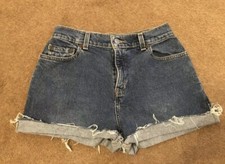 SIZE 6/8 GENUINE LEVI’S CUT DOWN VINTAGE JEANS SHORTS 550’s