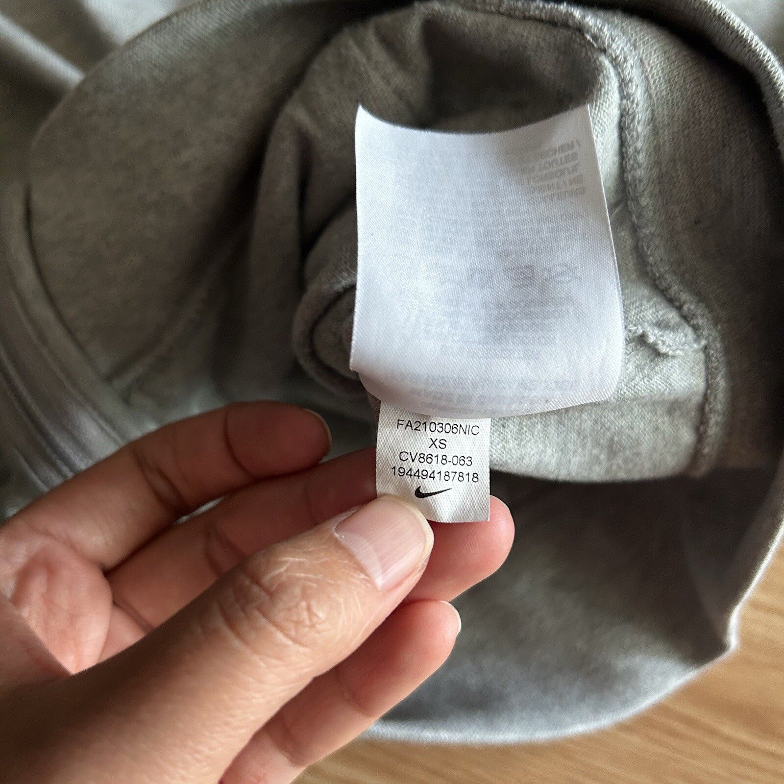 SACAI X NIKE Nike Sportswear Giacca con cappuccio grigia cropped donna XS