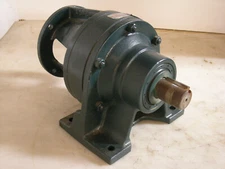 NOS - SM Cyclo CNHJ-4110Y-35 Ratio 35 Input HP 2.4 Output Torque 2500 in-lbs 1-1