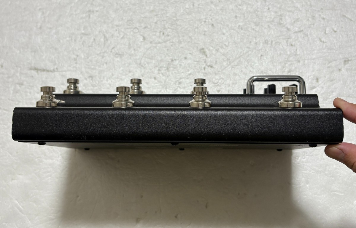 Line6 M9 Stompbox Modeler Multi Effects Guitar Effect Pedal with