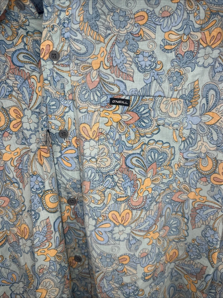 Camisa floral de manga corta con botones elástica O’Neill Quiver para hombre talla M (A5) Foto 2 de 4