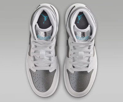 Air Jordan 1 Mid SE Photon Dust Flat Pewter Big Kids' (GS) | Size 4Y - 7Y
