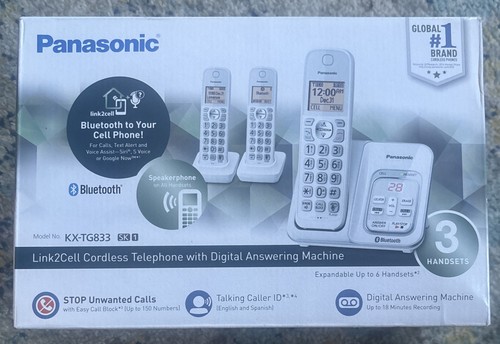 Panasonic KX-TG833 SK1 Link2Cell Cordless Phone - 3 Handsets / Answering Machine