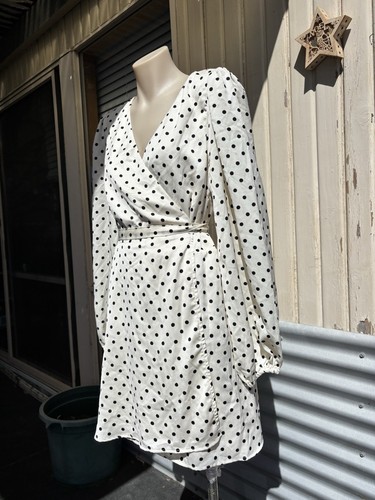 SAVEL Satin wrapdress polkadot black-and-white longsleeve size 12 - Picture 11 of 13