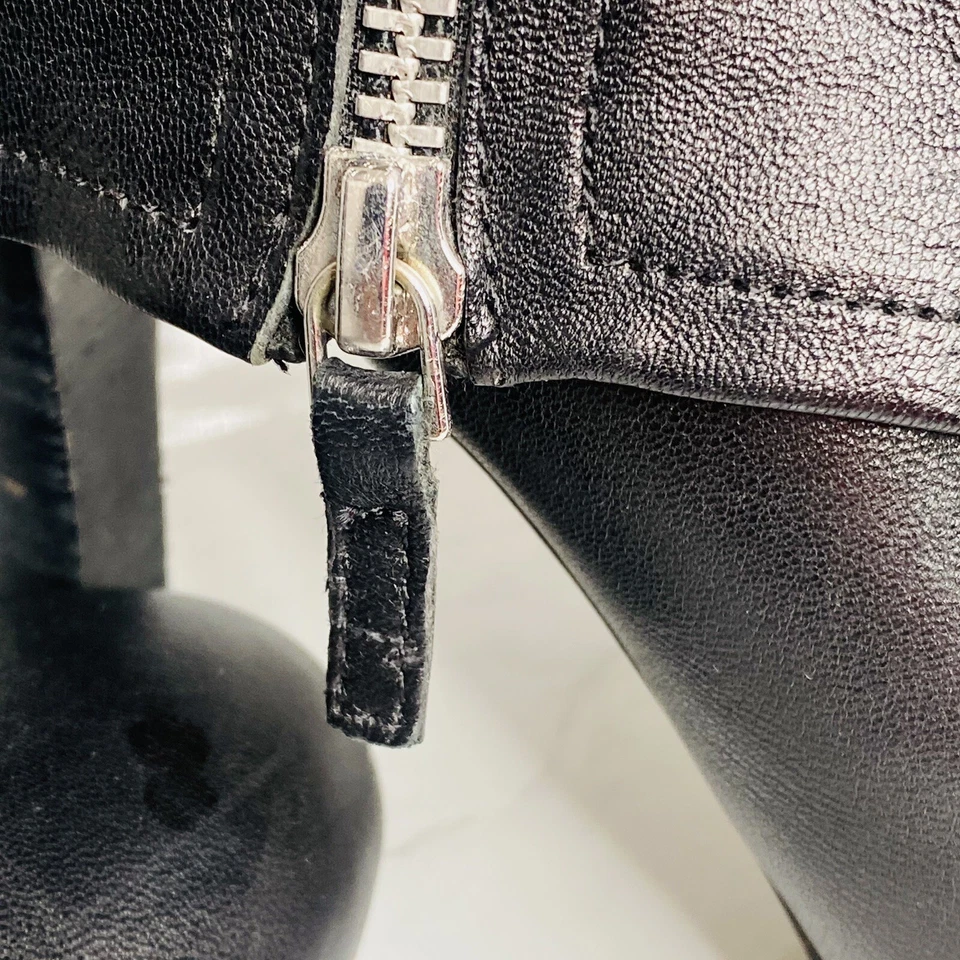 Franco Sarto Alady Cuff Side Zip Leather Ankle Boots Black 7M 7 GREAT Condition - Image 2 of 4